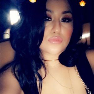 Meet your Posher, Itzel